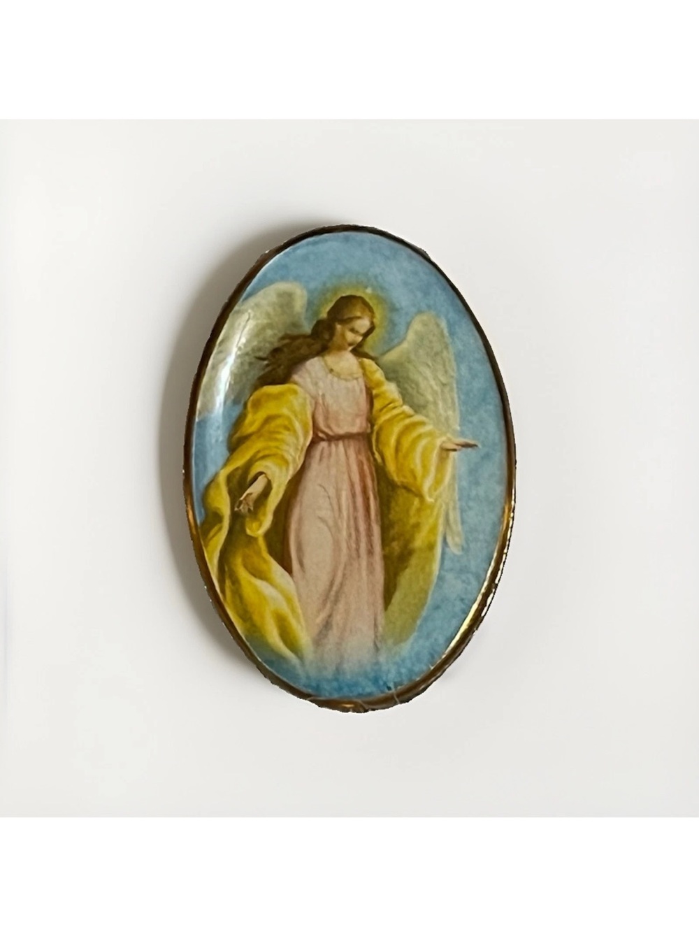 Vtg Guardian Angel Enamel Brooch Lapel Pin Oval Gold Tone Religious Christian